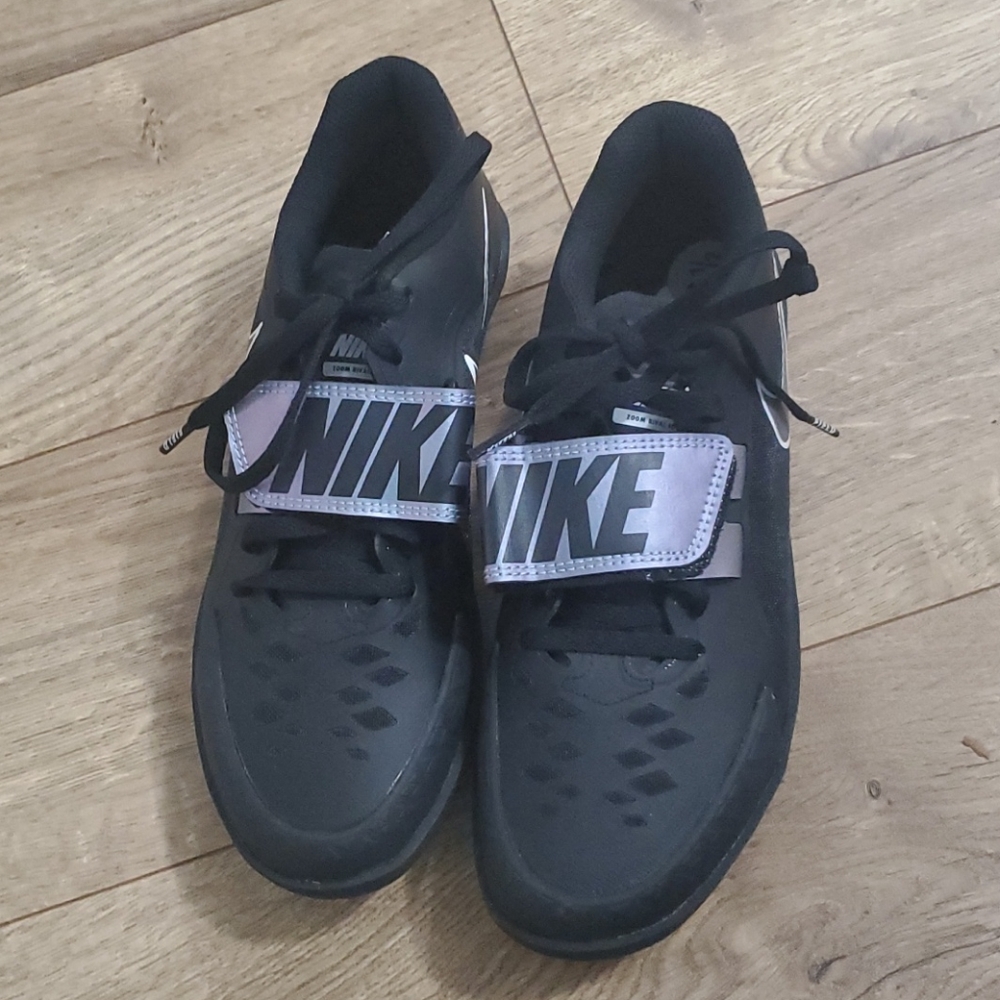 Boys nike trackfield size 6.5